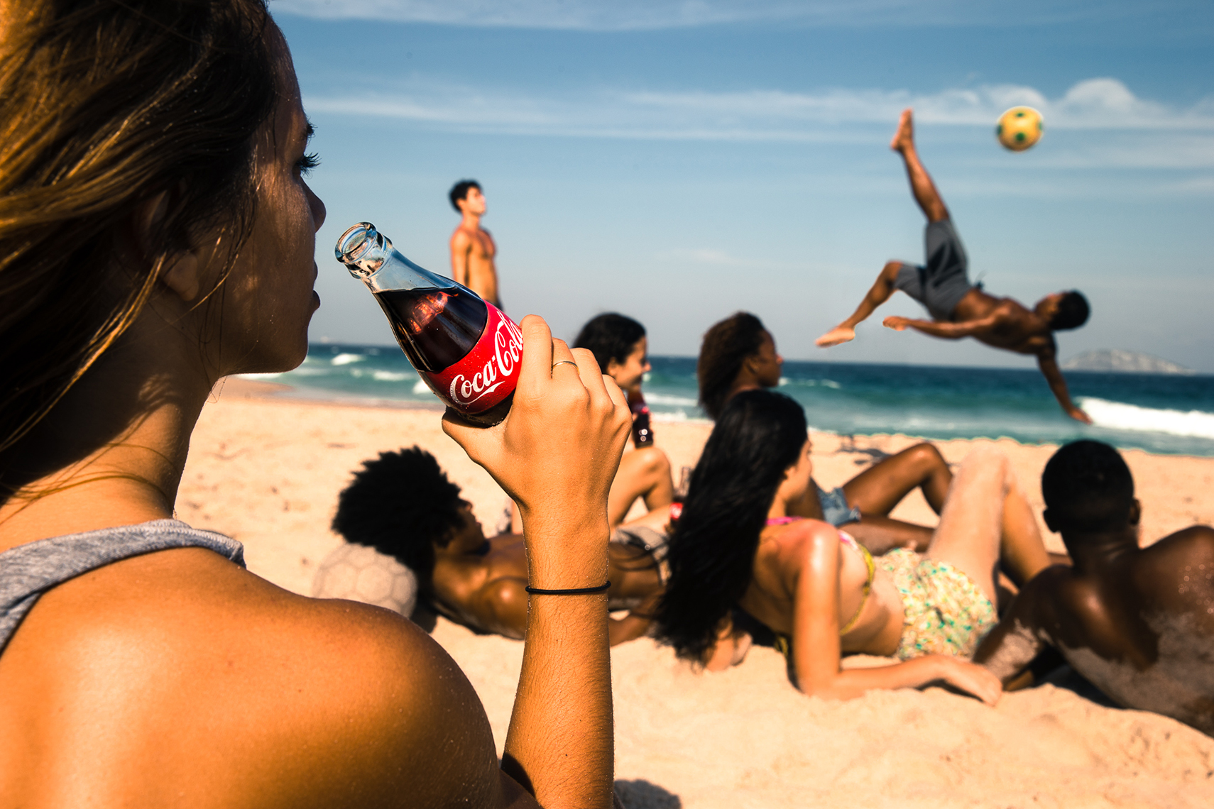Reinsdorf-Advertising-Coke-Lifestyle-Brazil-World-Cup-Action-008
